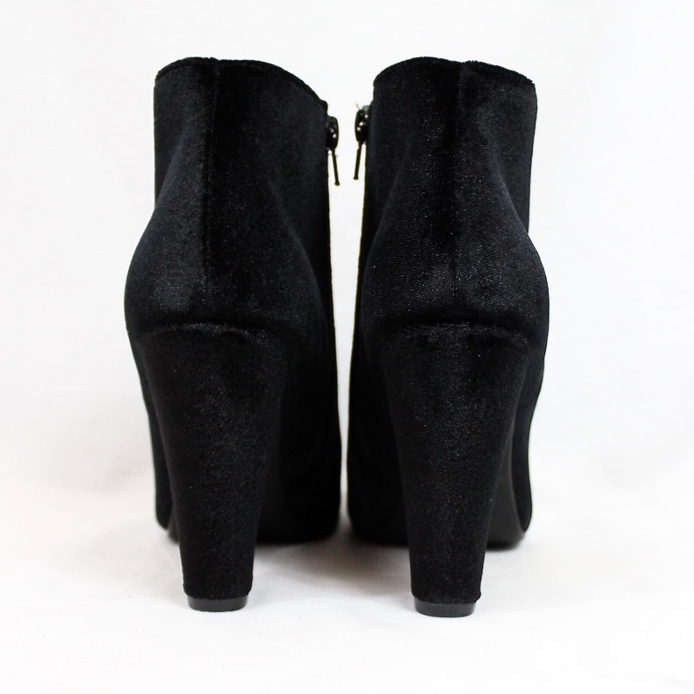 Black Velvet Round Toe Chunky Dress Heel Bootie - Picture 4 of 4